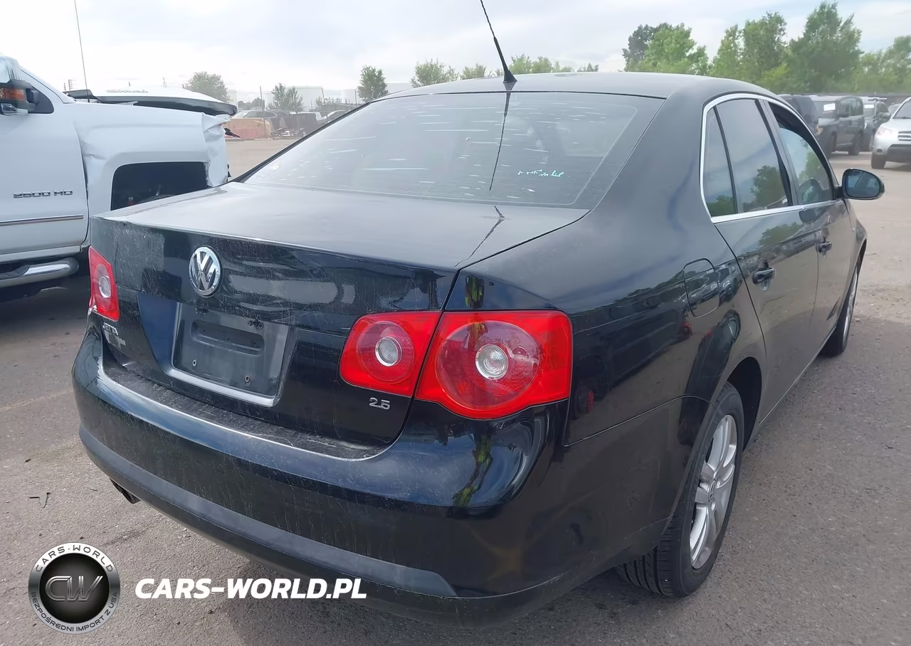 2007 Volkswagen Jetta Wolfsburg Edition VIN:3VWEF81K37M184521 - 4