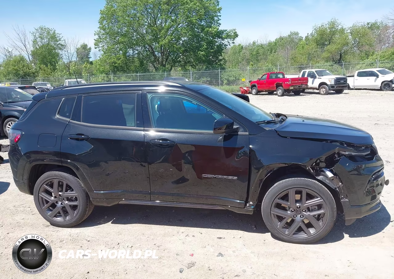 2025 Jeep Compass Limited 4X4 VIN:3C4NJDCN3ST537730 - 13
