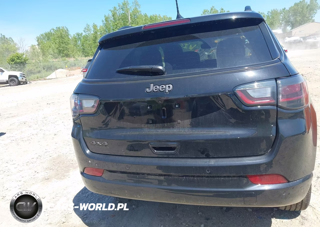 2025 Jeep Compass Limited 4X4 VIN:3C4NJDCN3ST537730 - 16