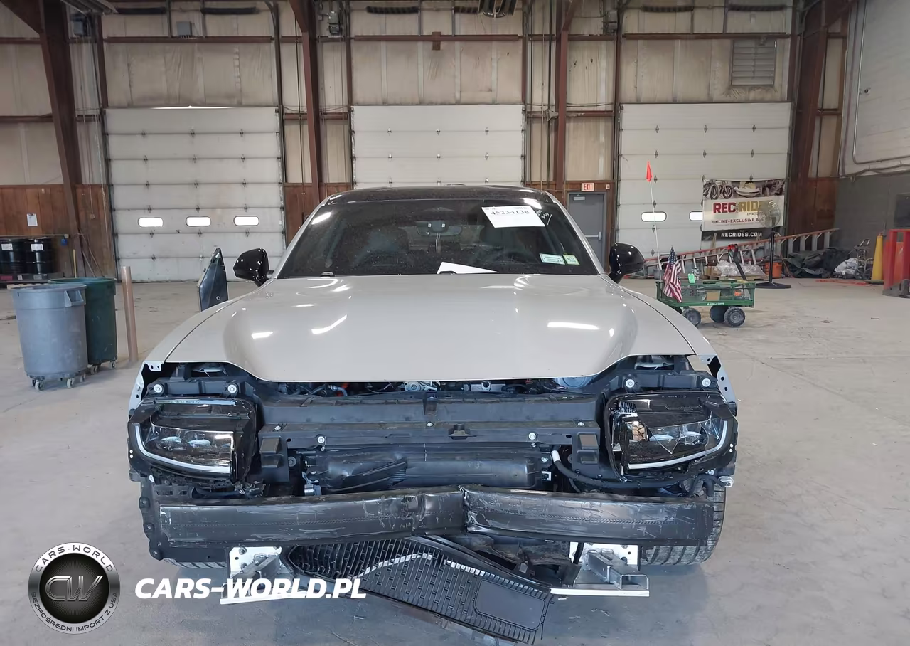 2025 Dodge Charger Daytona Scat Pack Awd VIN:2C3CDBDK7SR547434 - 13