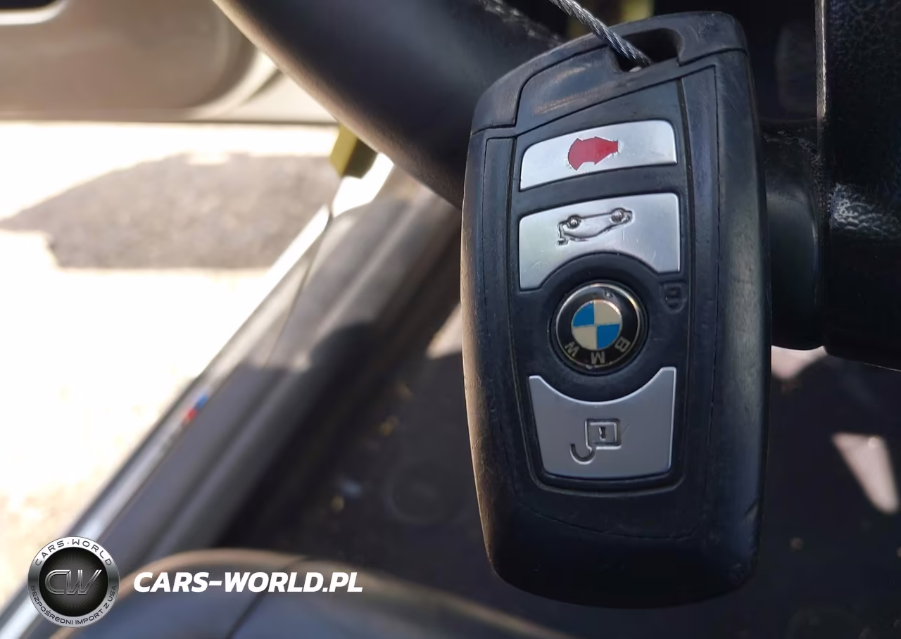 2016 BMW 528I VIN:WBA5A5C55GG353761 - 11