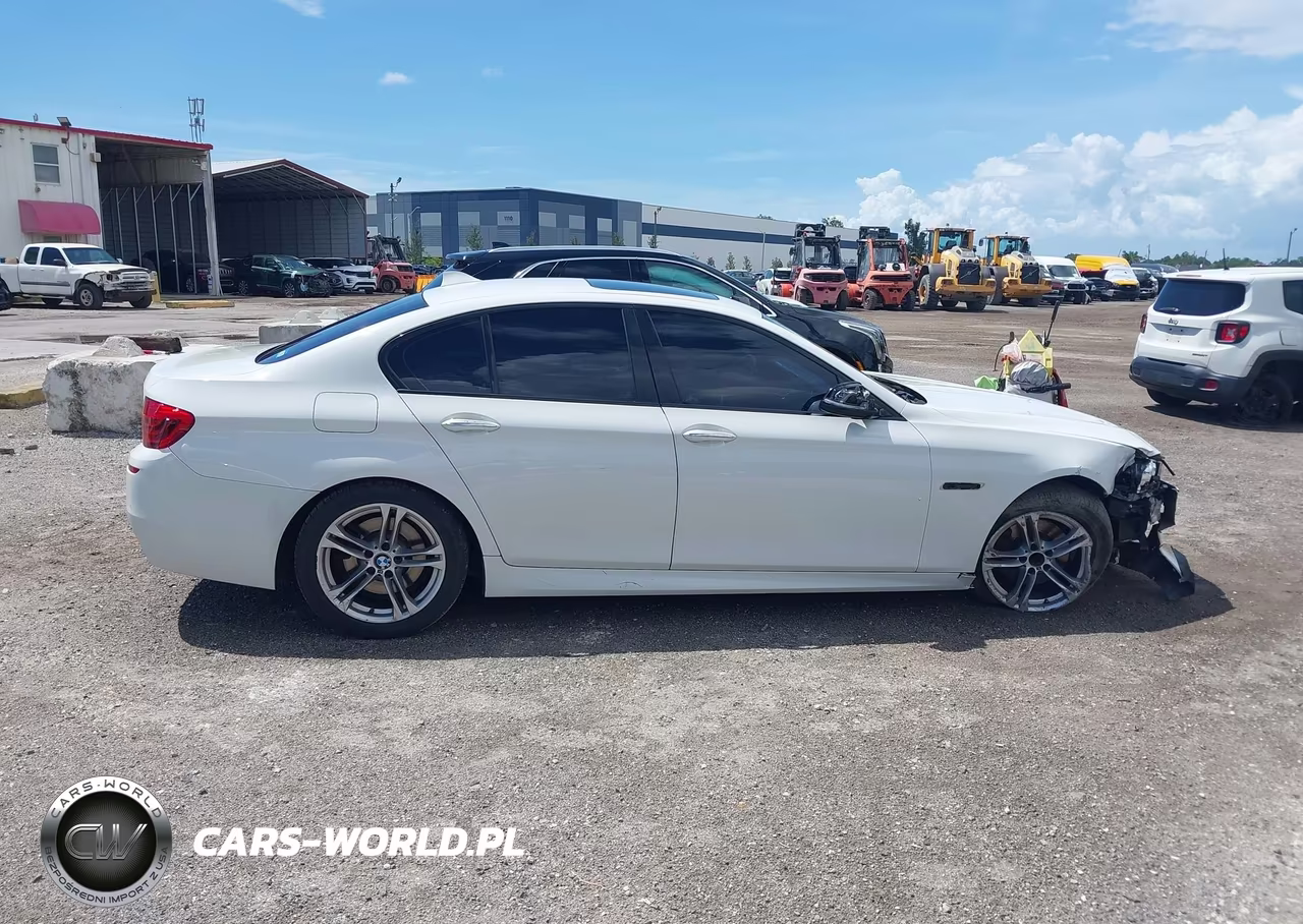 2016 BMW 528I VIN:WBA5A5C55GG353761 - 13