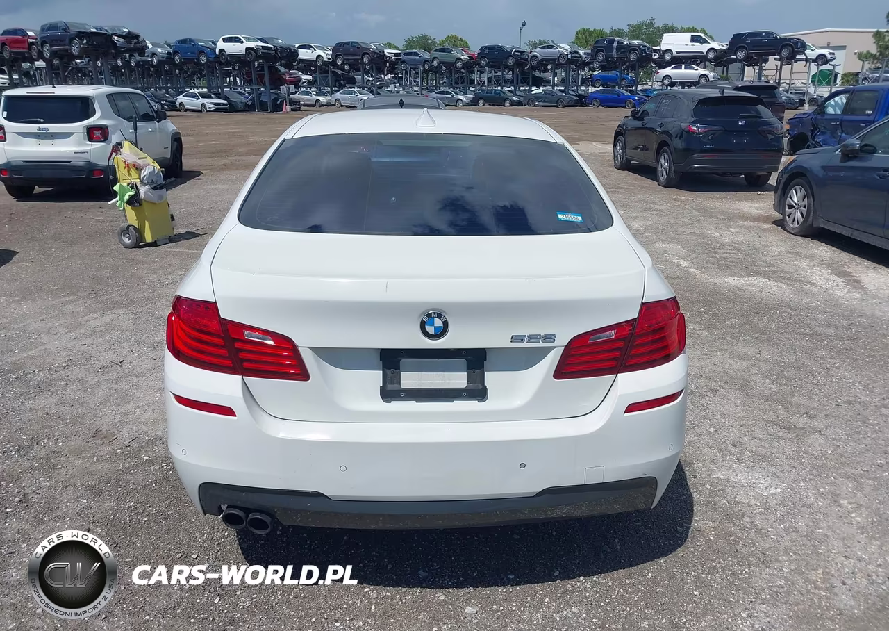 2016 BMW 528I VIN:WBA5A5C55GG353761 - 16