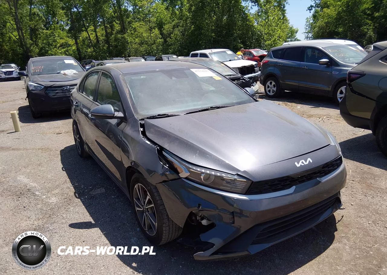 2023 Kia Forte Lxs – zdjęcie 1 z 16