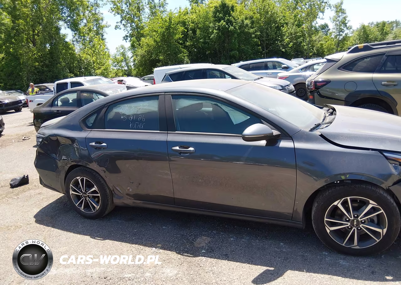 2023 Kia Forte Lxs VIN:3KPF24ADXPE622121 - 13