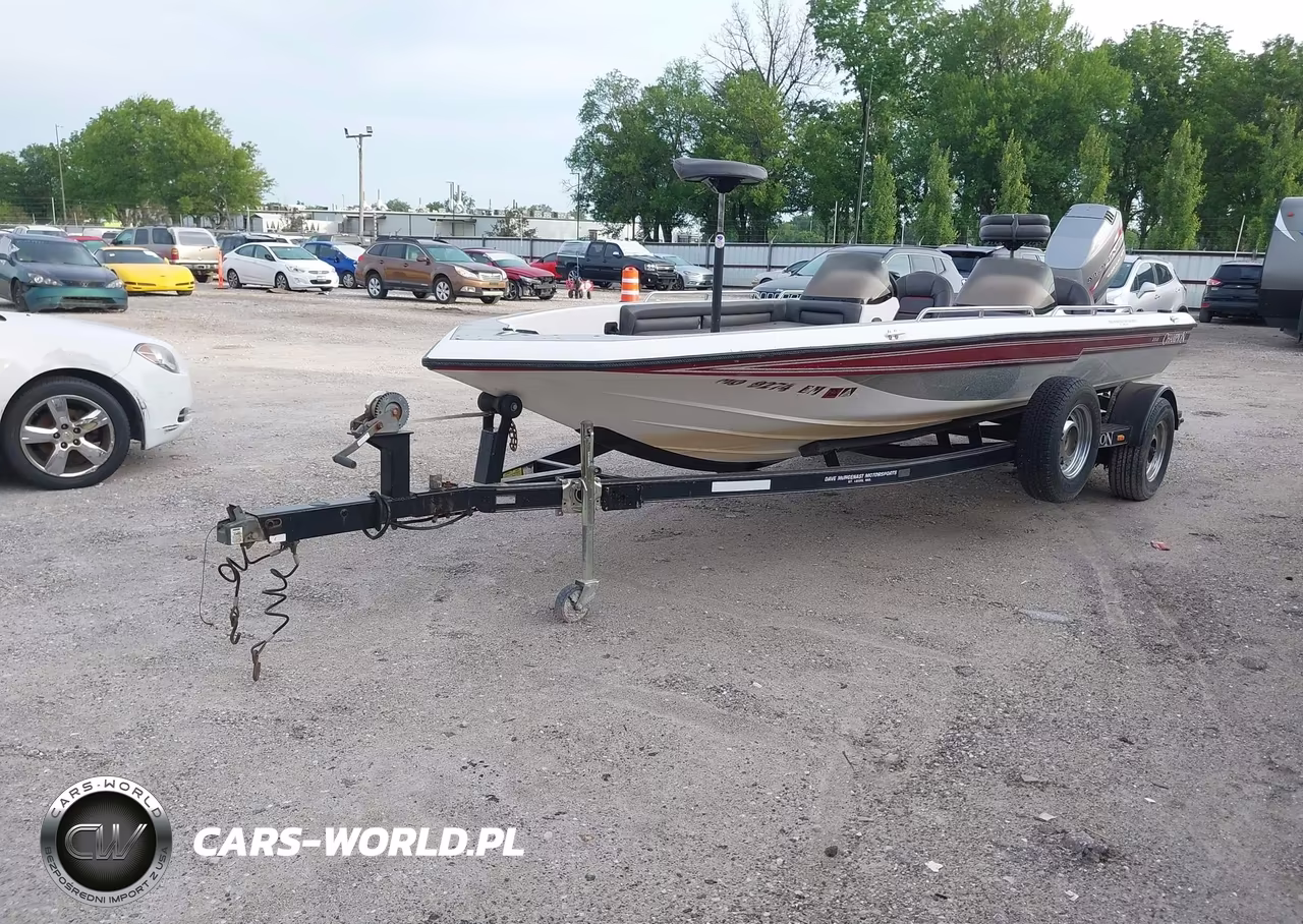 1998 Champion 202 Bass Boat And Trailer VIN:00000TSB29120E898 - 2