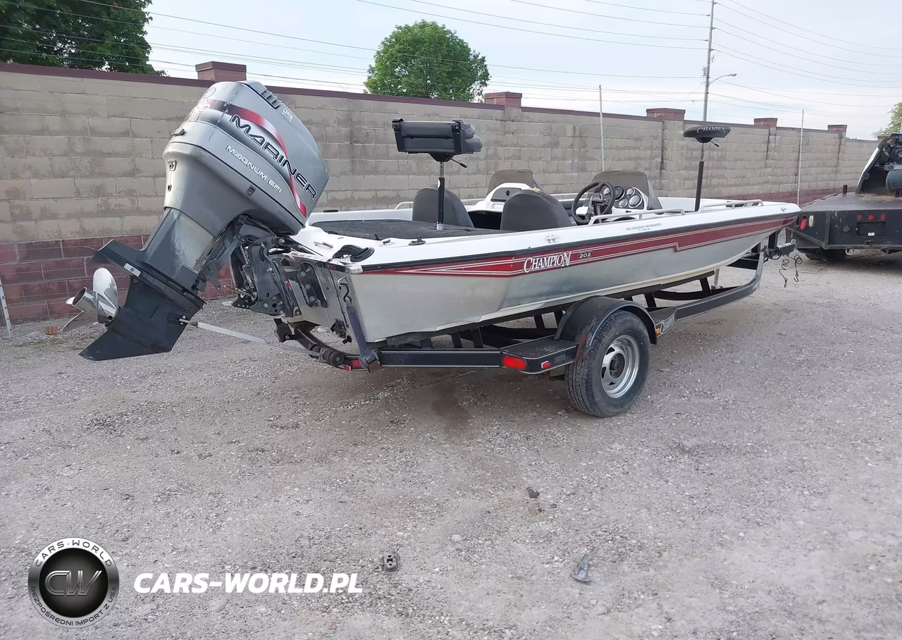1998 Champion 202 Bass Boat And Trailer VIN:00000TSB29120E898 - 4
