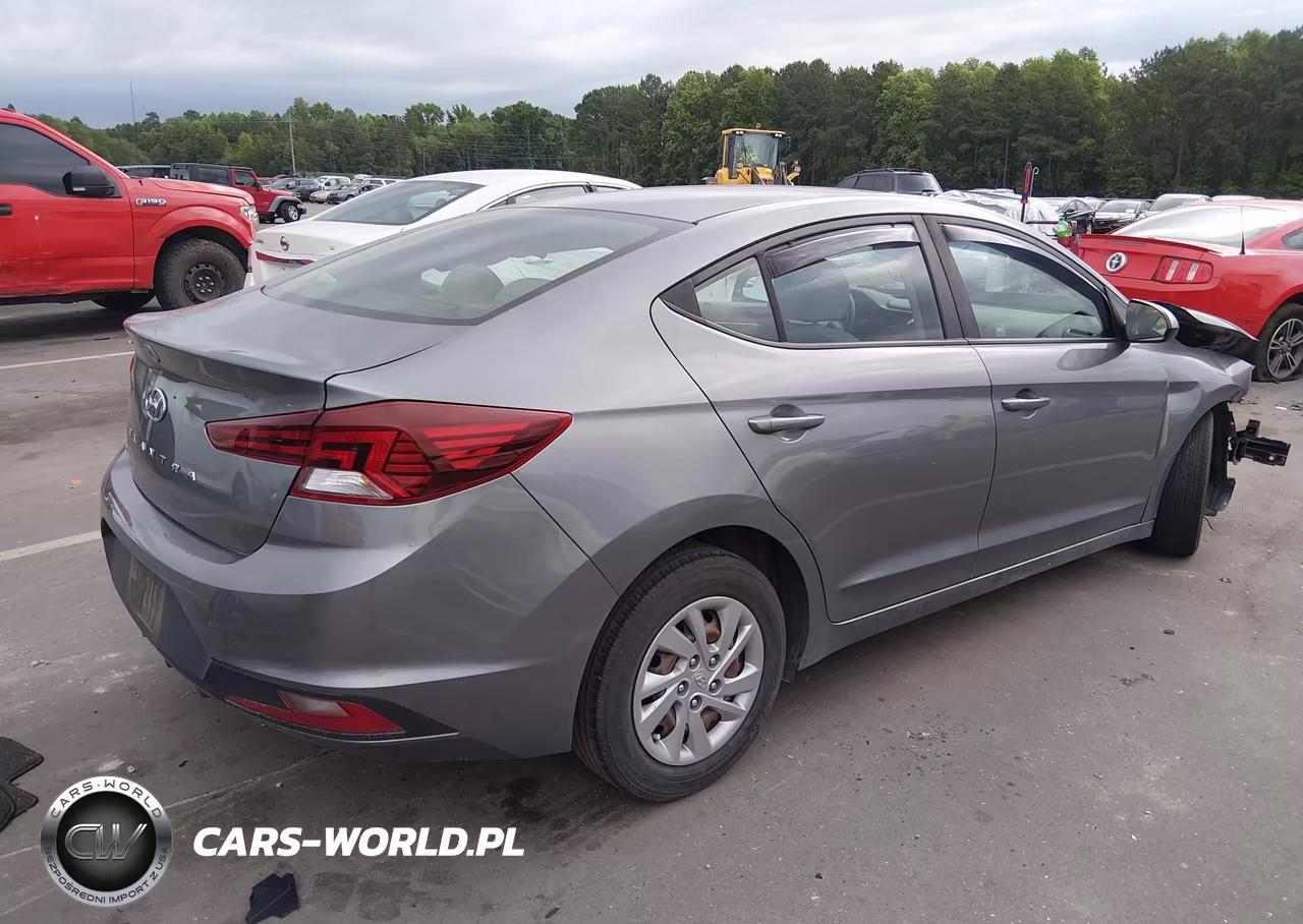 2019 Hyundai Elantra Se VIN:KMHD74LF6KU778590 - 4