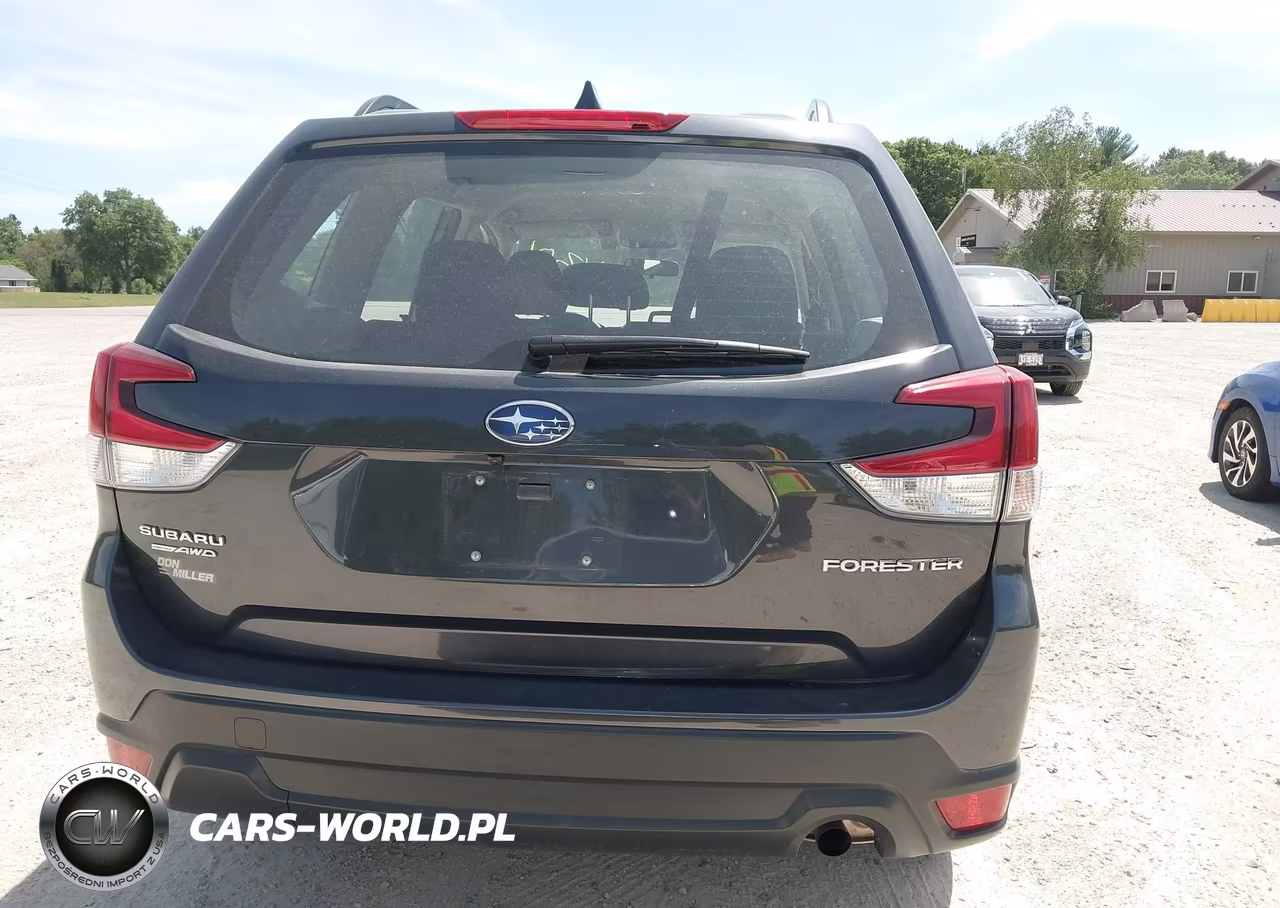 2019 Subaru Forester VIN:JF2SKACC1KH448218 - 17