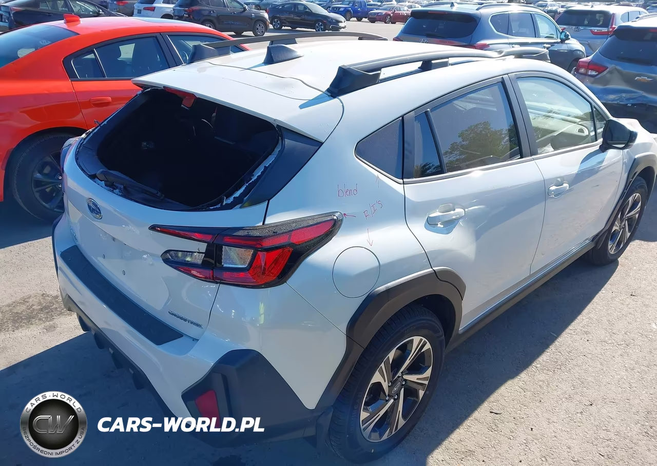 2024 Subaru Crosstrek Premium VIN:JF2GUADC1R8240798 - 6