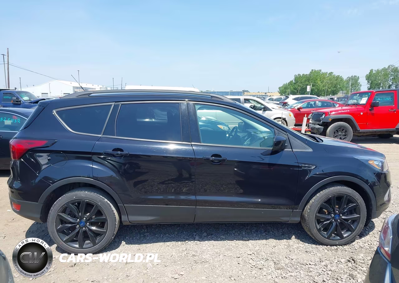 2019 Ford Escape Se VIN:1FMCU9GD3KUA64300 - 13