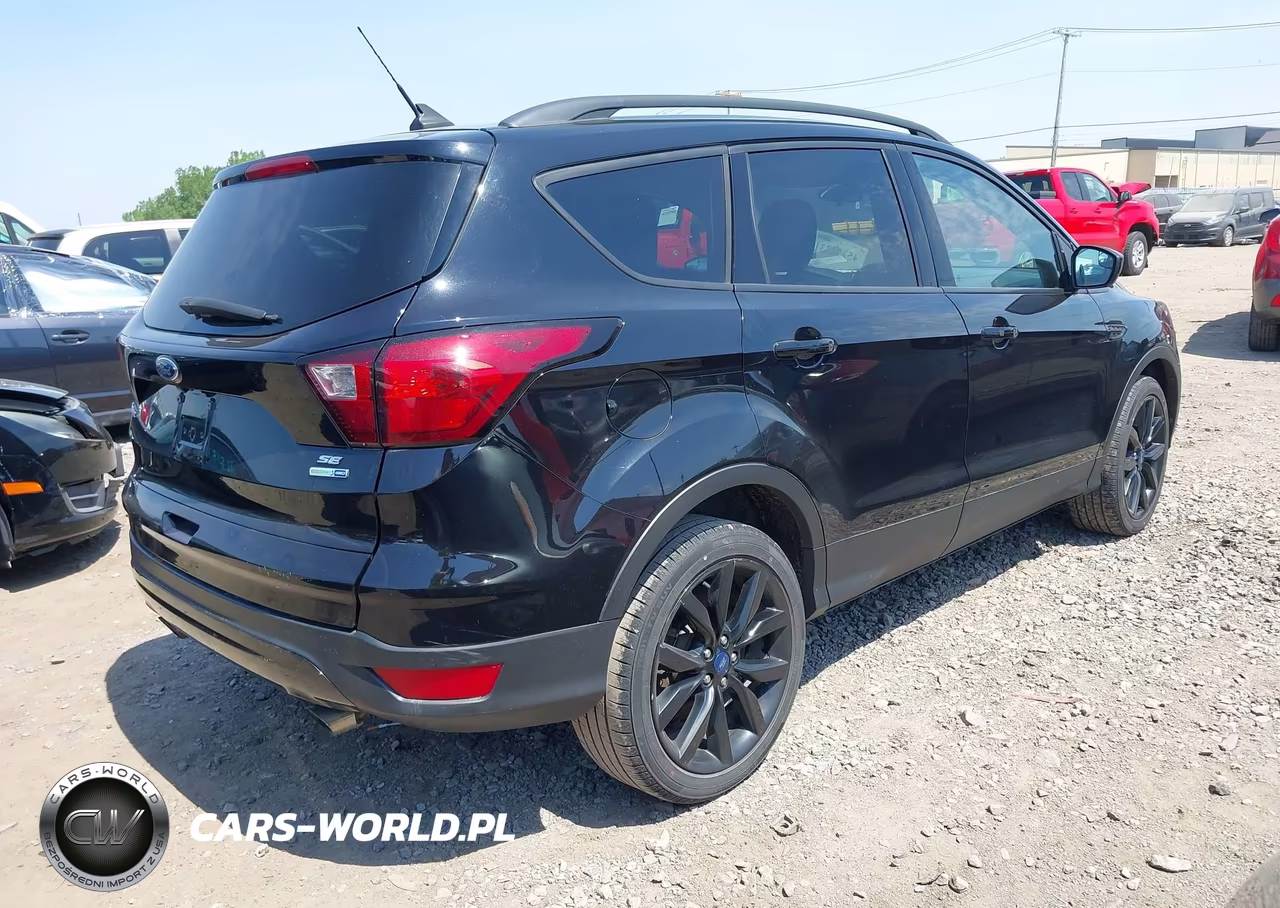 2019 Ford Escape Se VIN:1FMCU9GD3KUA64300 - 4