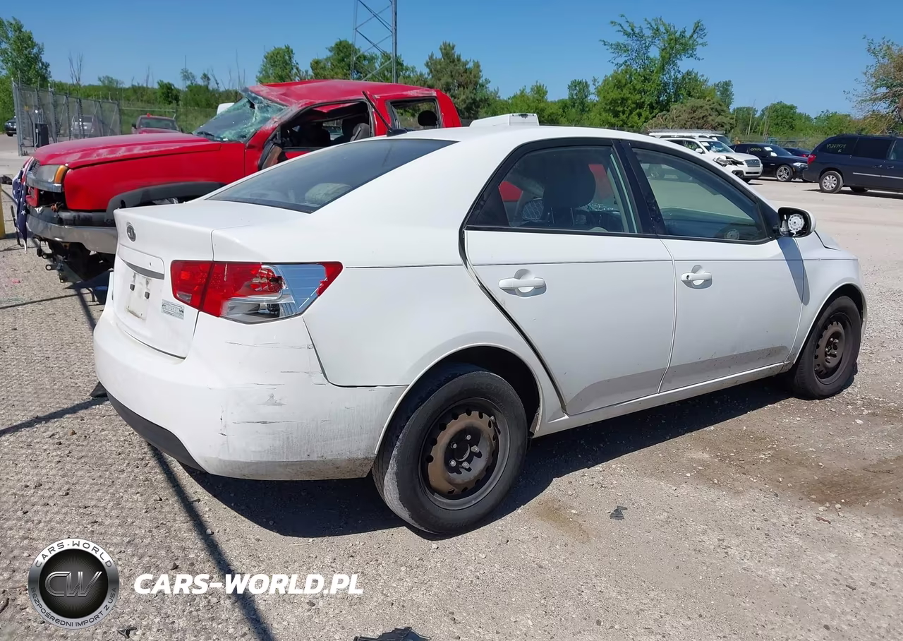2012 Kia Forte Lx VIN:KNAFT4A21C5526070 - 4
