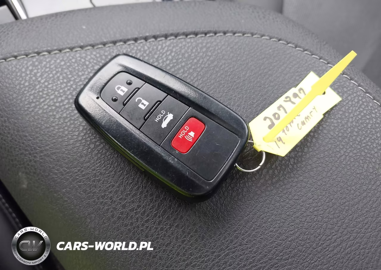2019 Toyota Camry Xse VIN:4T1B61HK4KU741097 - 11