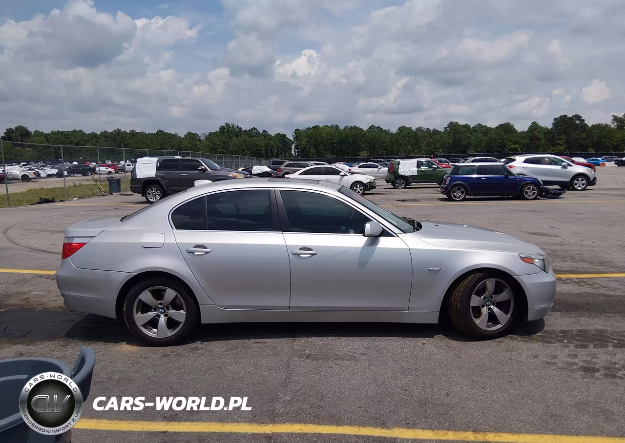2007 BMW 525I VIN:WBANE53537CY07520 - 13