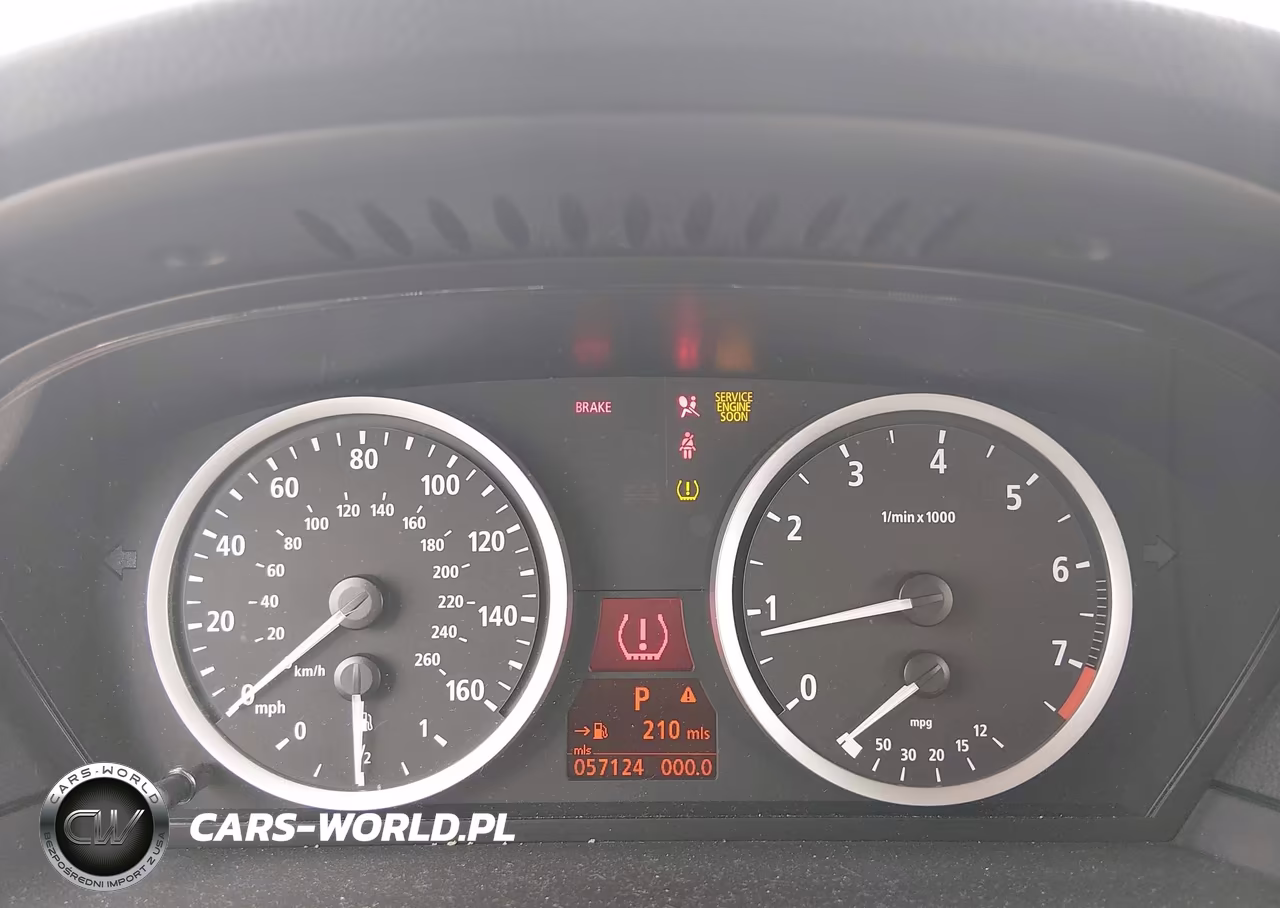 2007 BMW 525I VIN:WBANE53537CY07520 - 7