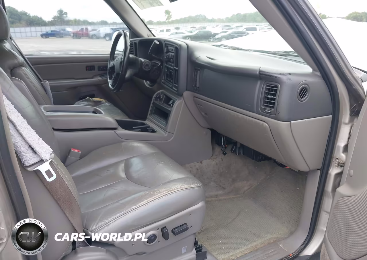 2004 Chevrolet Tahoe Lt VIN:1GNEC13Z14R229860 - 5