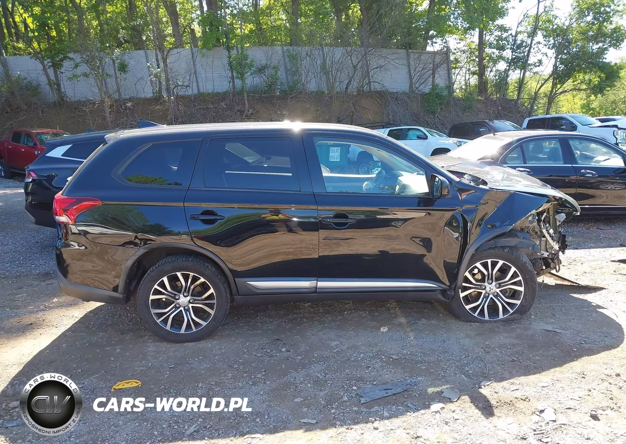 2018 Mitsubishi Outlander Es VIN:JA4AD2A39JJ000324 - 13