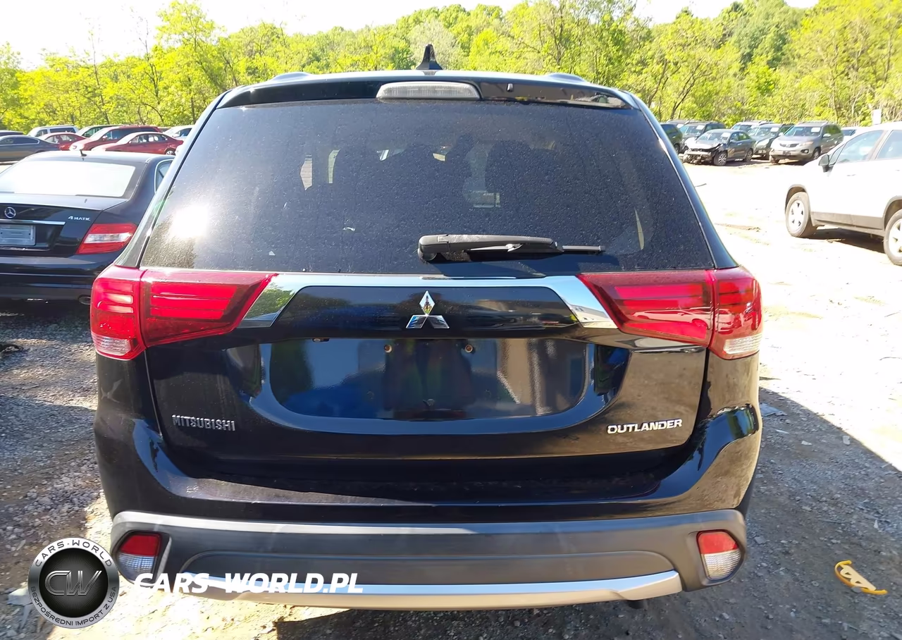 2018 Mitsubishi Outlander Es VIN:JA4AD2A39JJ000324 - 16