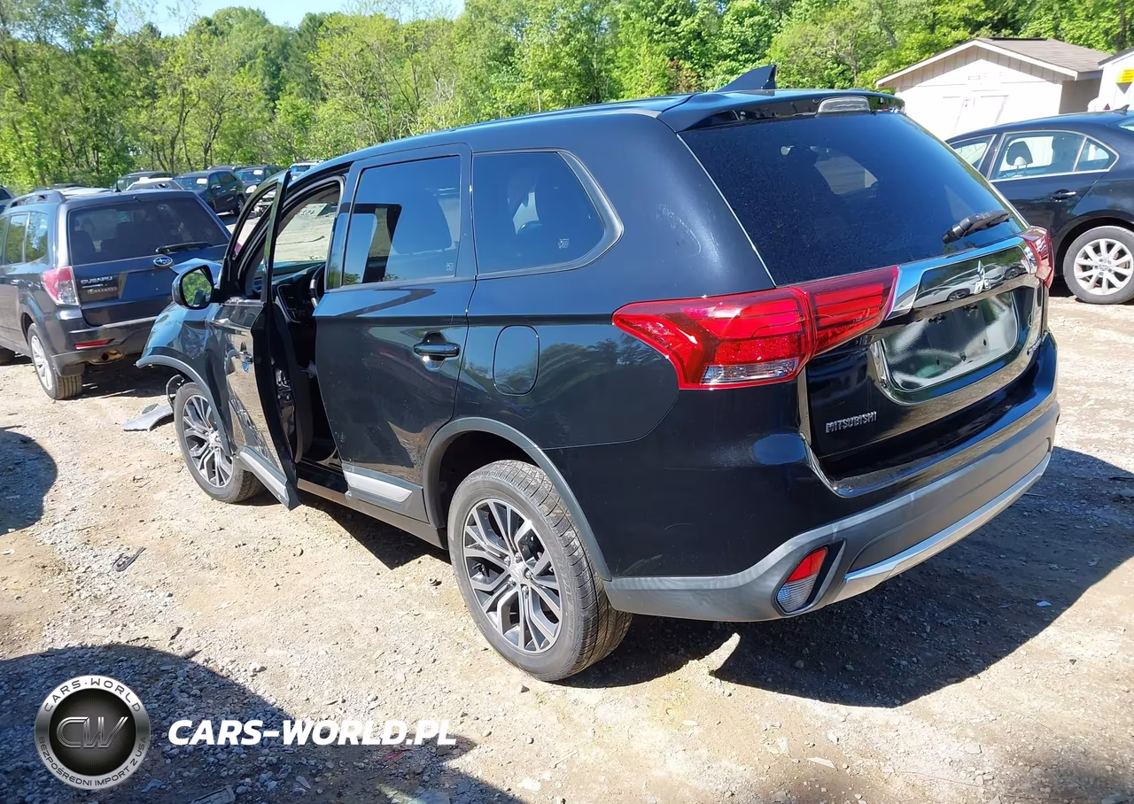 2018 Mitsubishi Outlander Es VIN:JA4AD2A39JJ000324 - 3