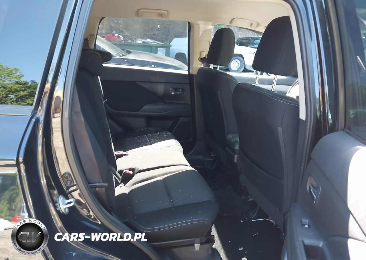 2018 Mitsubishi Outlander Es VIN:JA4AD2A39JJ000324 - 8