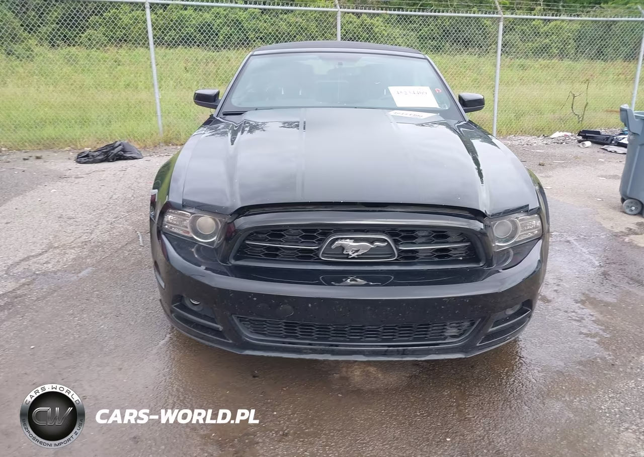 2014 Ford Mustang V6 Premium VIN:1ZVBP8EM2E5221136 - 6