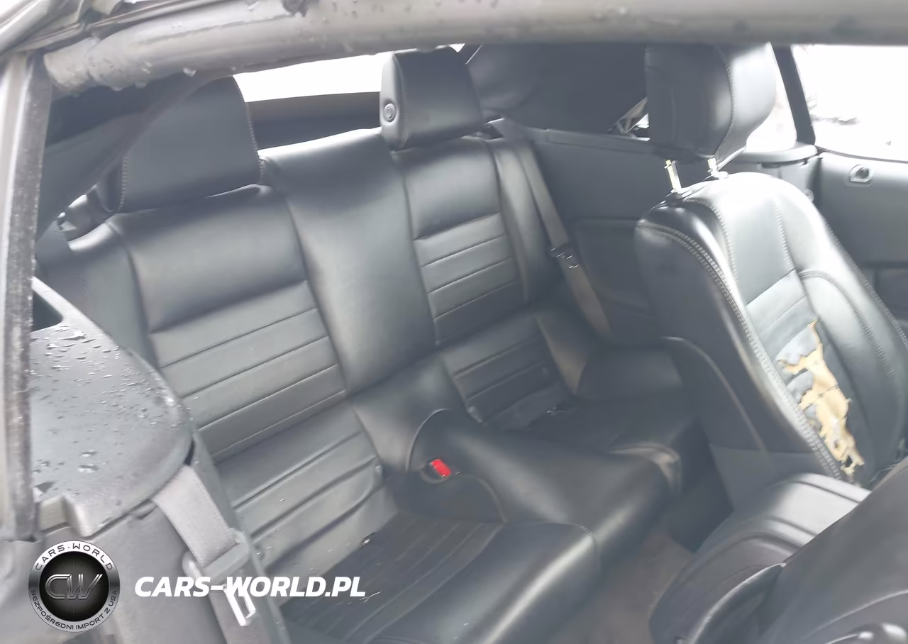 2014 Ford Mustang V6 Premium VIN:1ZVBP8EM2E5221136 - 8