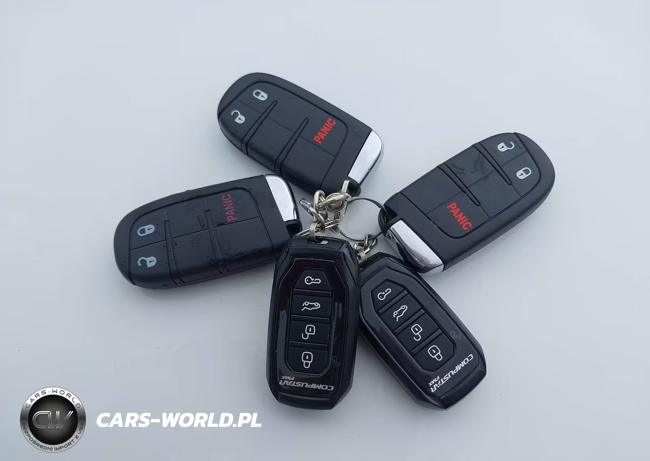 2018 Jeep Renegade Sport 4X4 VIN:ZACCJBABXJPH39037 - 11