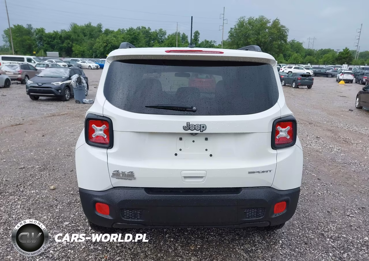 2018 Jeep Renegade Sport 4X4 VIN:ZACCJBABXJPH39037 - 16