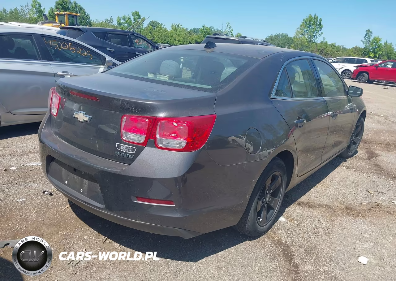 2013 Chevrolet Malibu 1Ls VIN:1G11B5SAXDF216743 - 4