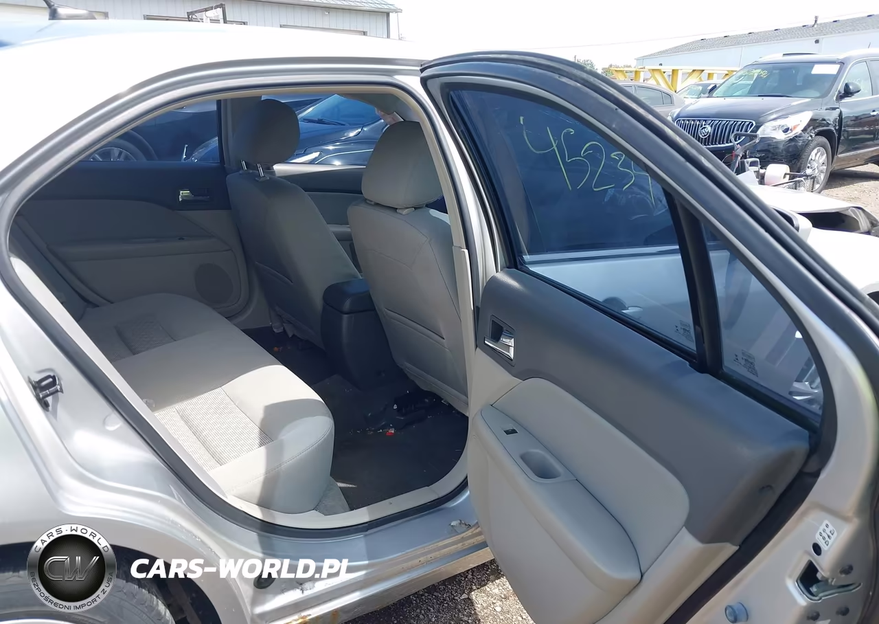 2012 Ford Fusion Se VIN:3FAHP0HA8CR142957 - 8