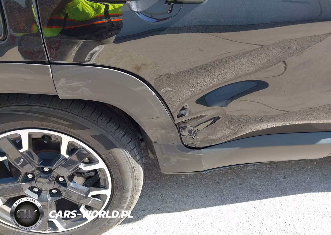 2023 Jeep Renegade Upland 4X4 VIN:ZACNJDB1XPPP70515 - 6