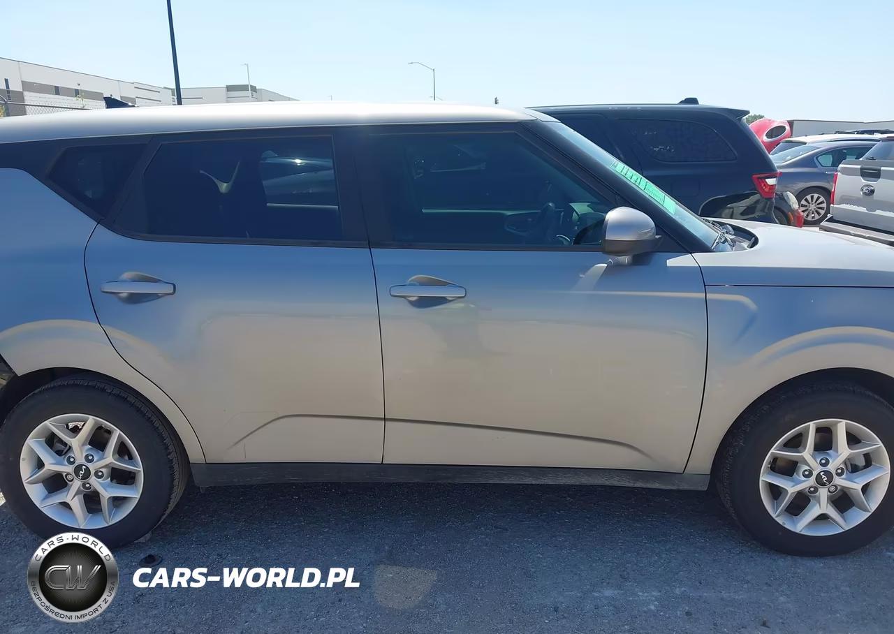 2025 Kia Soul Lx VIN:KNDJ23AU5S7948289 - 13