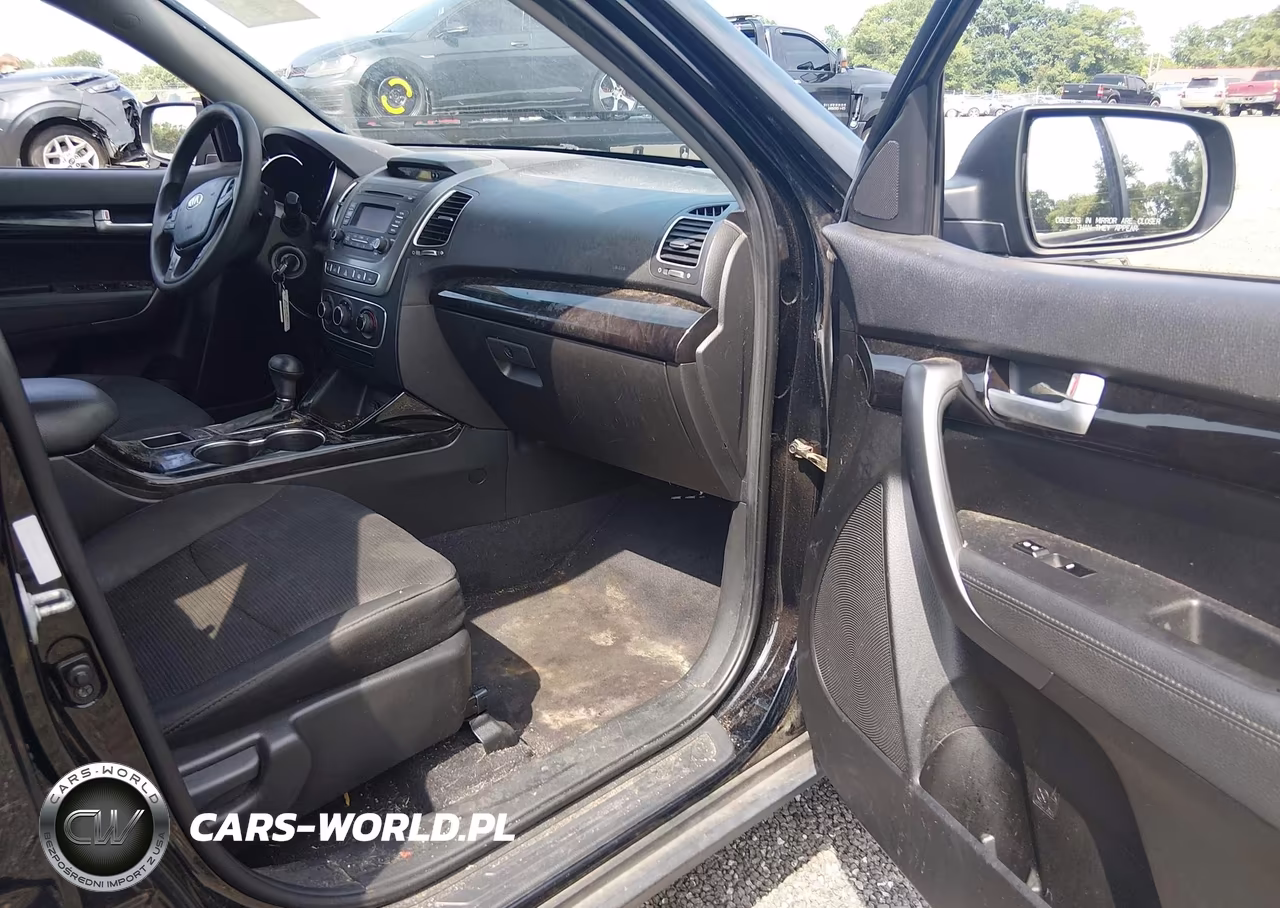 2014 Kia Sorento Lx VIN:5XYKT3A61EG541564 - 5