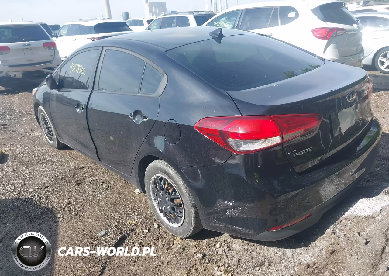 2017 Kia Forte Lx VIN:3KPFK4A7XHE158341 - 3
