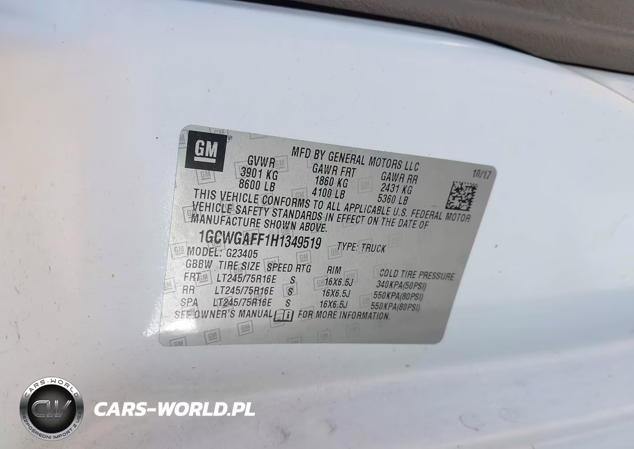 2017 Chevrolet Express 2500 Work Van VIN:1GCWGAFF1H1349519 - 9