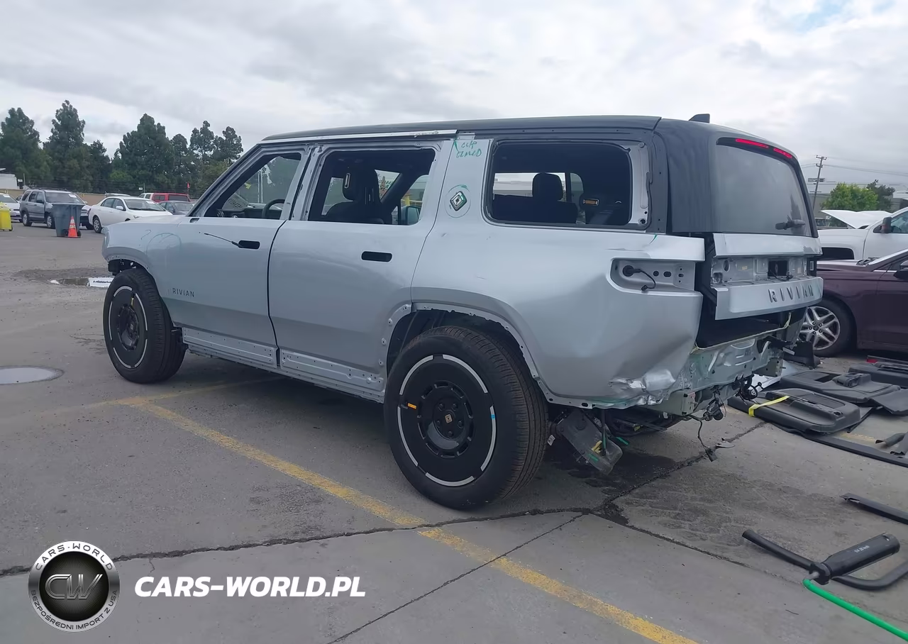 2025 Rivian R1S Adventure Dual Motor Large Pack-Adventure Dual Motor Max Pack VIN:7PDSGBBAXSN052871 - 3