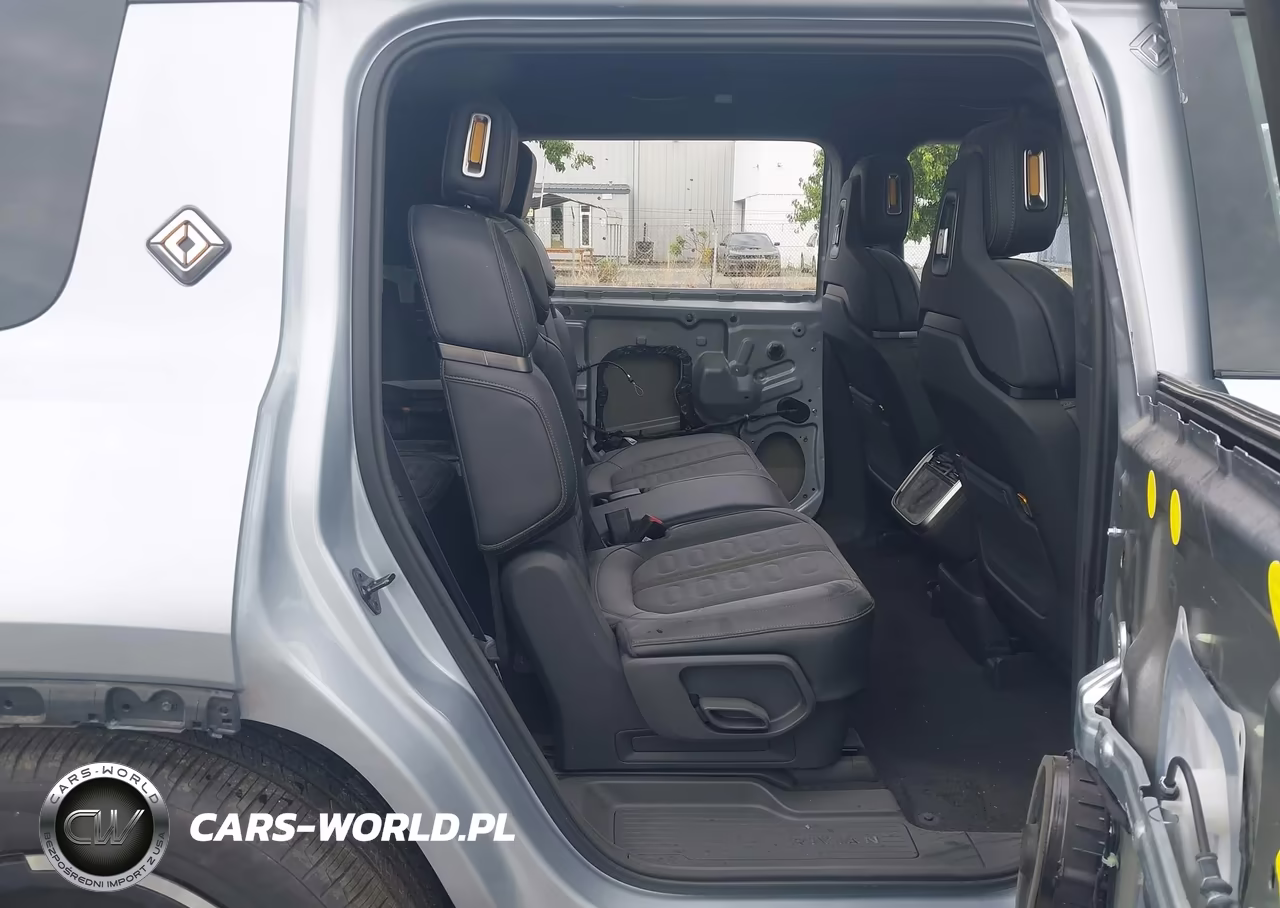 2025 Rivian R1S Adventure Dual Motor Large Pack-Adventure Dual Motor Max Pack VIN:7PDSGBBAXSN052871 - 8