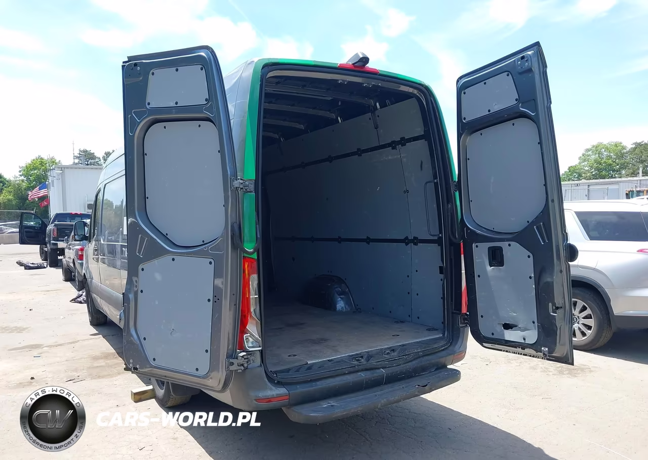 2022 Mercedes-Benz Sprinter 2500 High Roof V6 VIN:W1Y4EDHY1NT106284 - 3