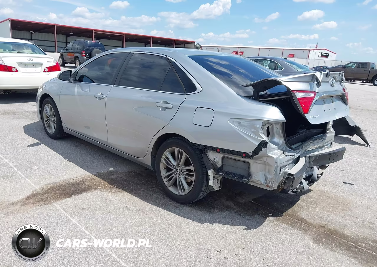 2017 Toyota Camry Se VIN:4T1BF1FK1HU618319 - 3
