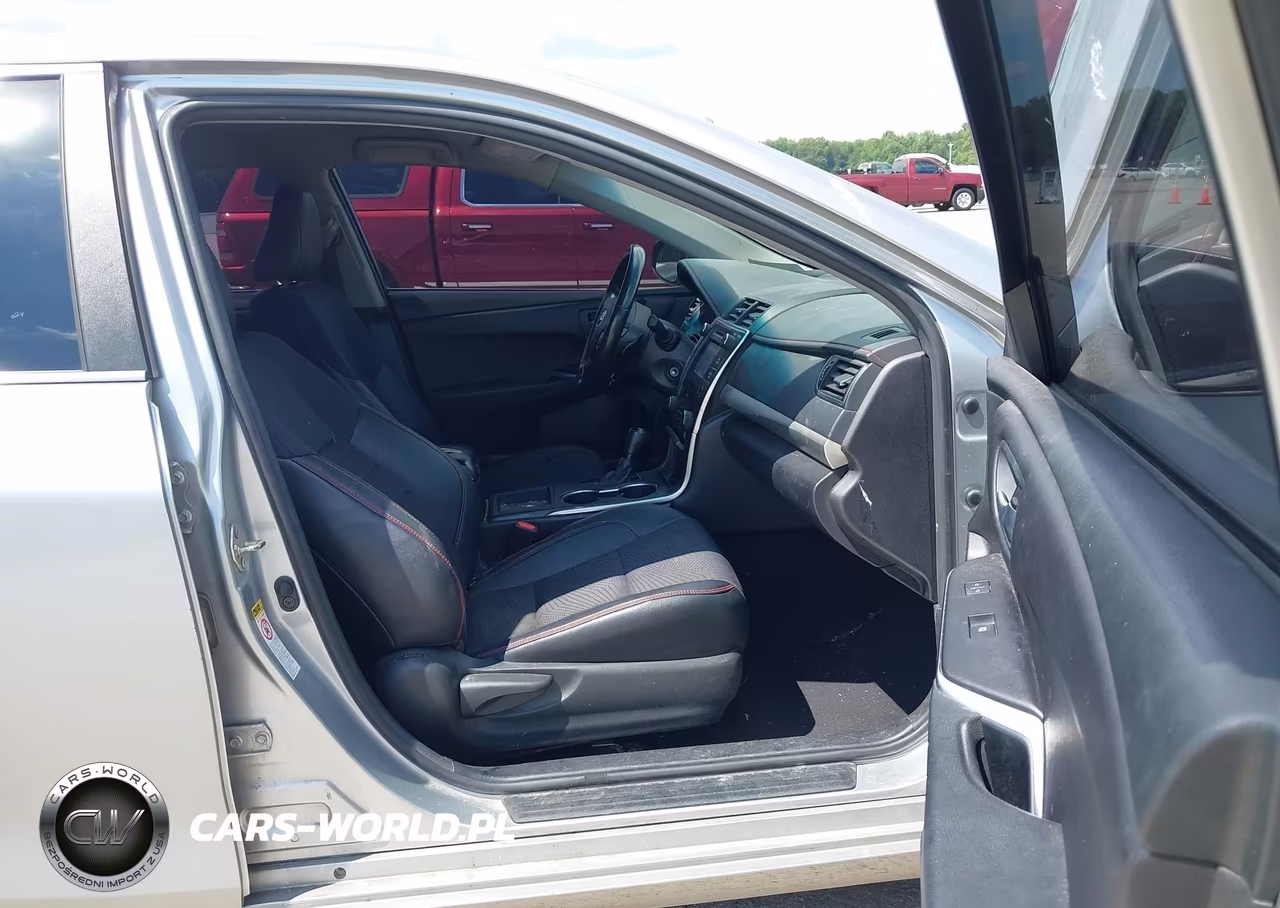 2017 Toyota Camry Se VIN:4T1BF1FK1HU618319 - 5