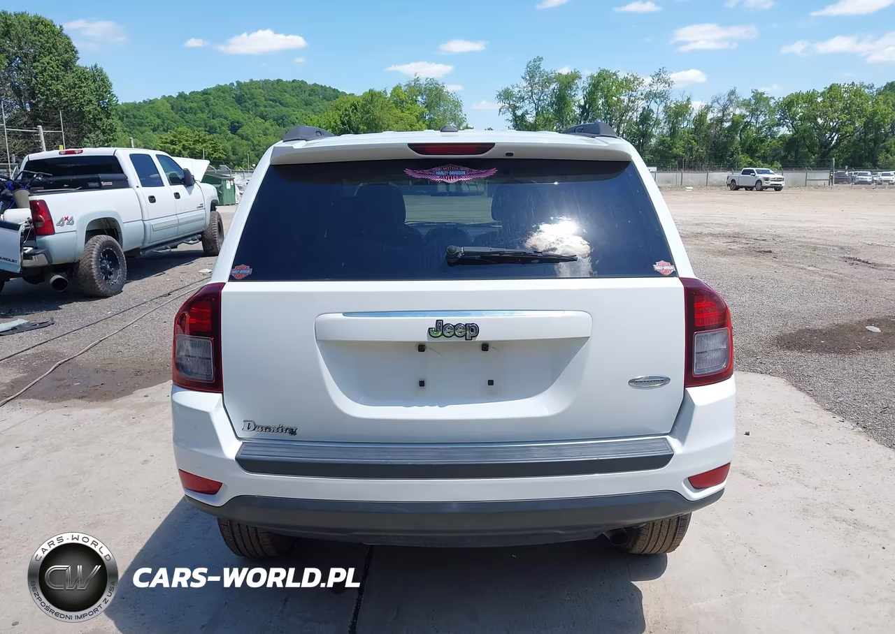 2014 Jeep Compass Latitude VIN:1C4NJCEA7ED618423 - 16