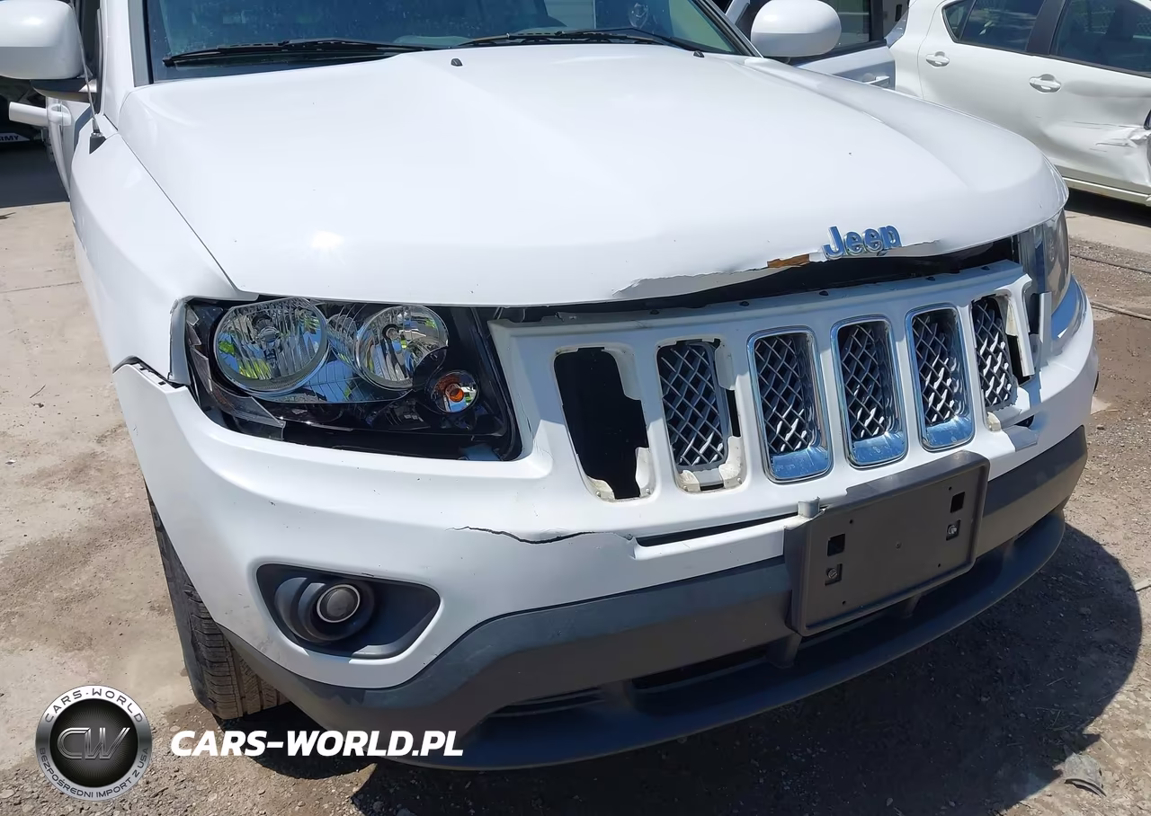 2014 Jeep Compass Latitude VIN:1C4NJCEA7ED618423 - 6