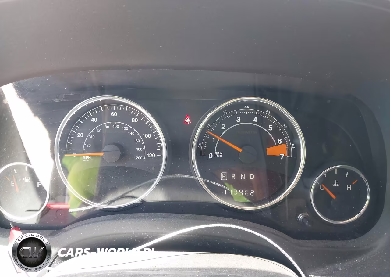 2014 Jeep Compass Latitude VIN:1C4NJCEA7ED618423 - 7