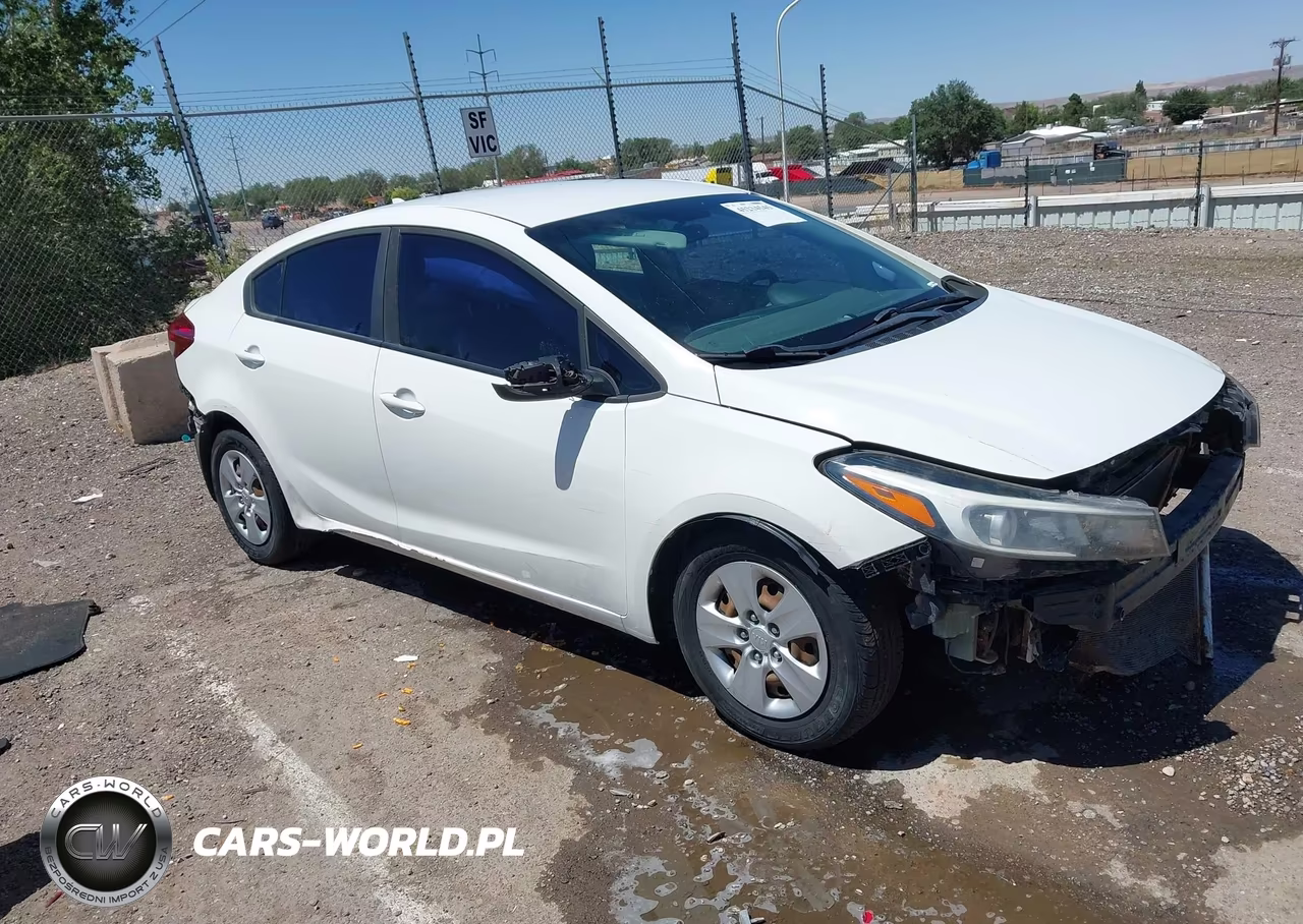 2018 Kia Forte Lx VIN:3KPFK4A75JE218497 - 1