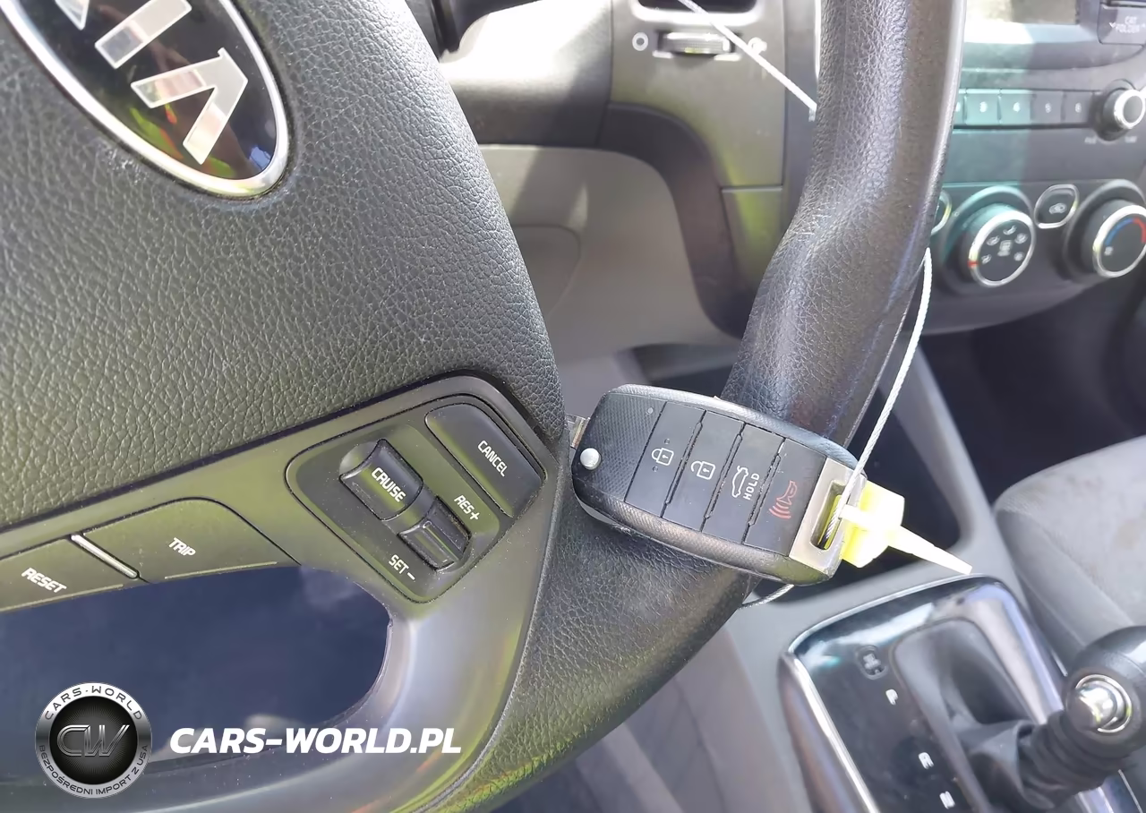 2018 Kia Forte Lx VIN:3KPFK4A75JE218497 - 11