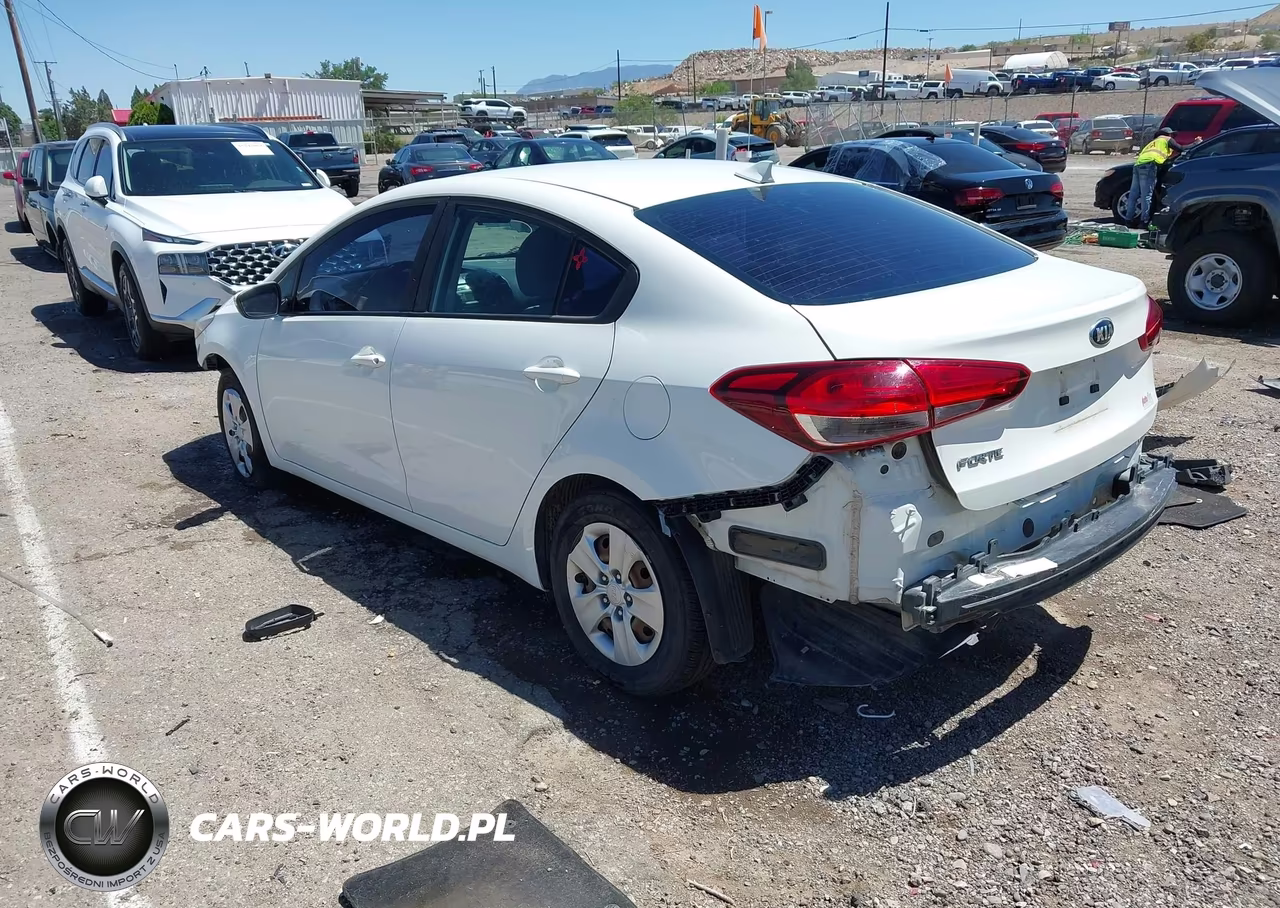 2018 Kia Forte Lx VIN:3KPFK4A75JE218497 - 3