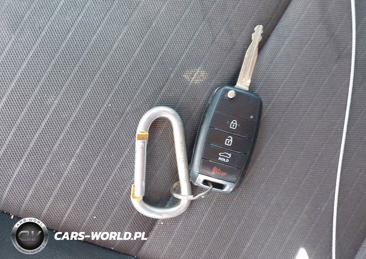 2018 Kia Forte Lx VIN:3KPFL4A76JE172966 - 11