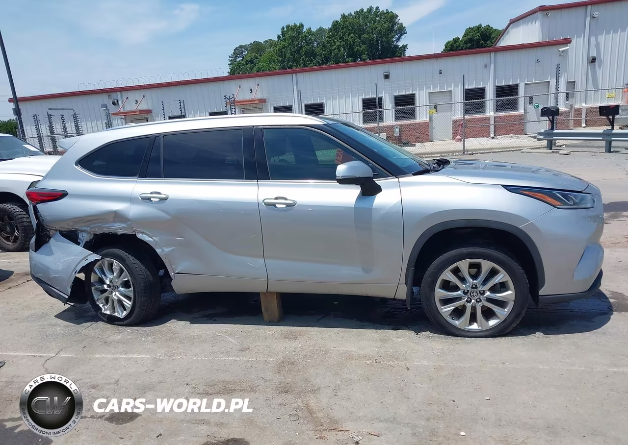 2023 Toyota Highlander Limited VIN:5TDKDRBH2PS035635 - 13