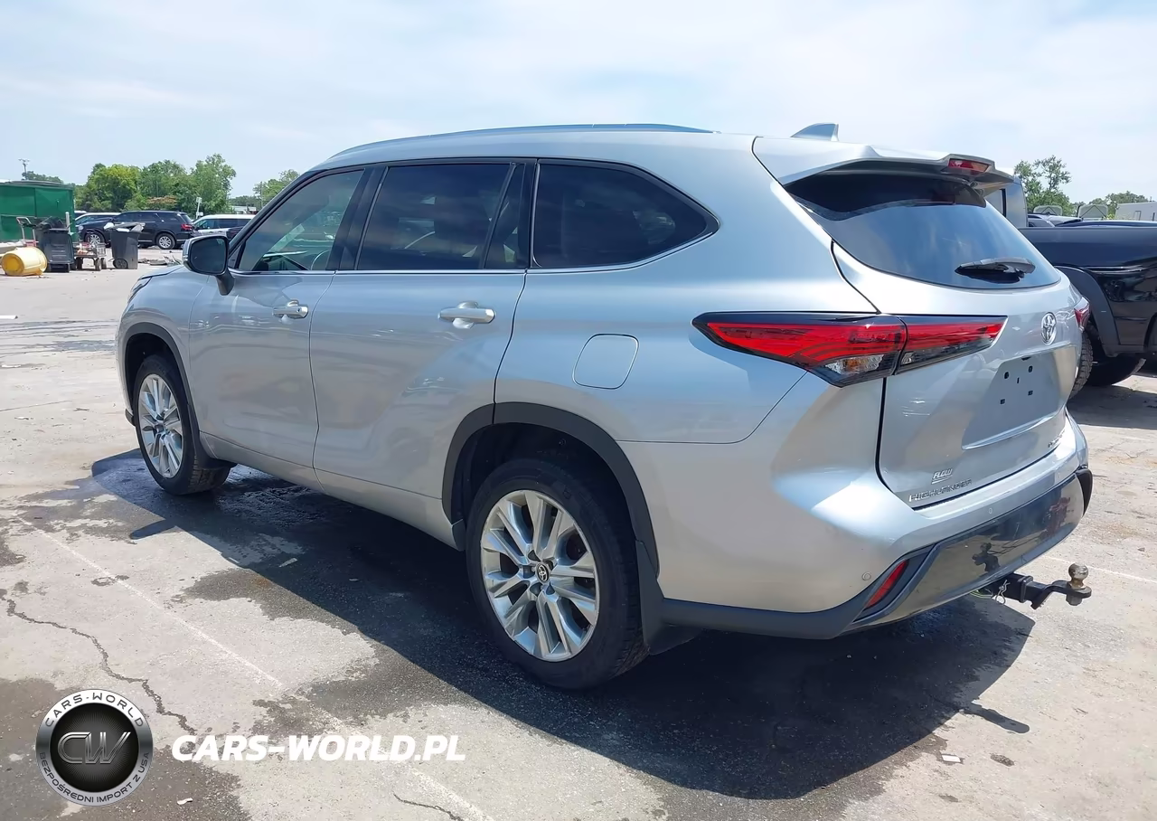 2023 Toyota Highlander Limited VIN:5TDKDRBH2PS035635 - 3